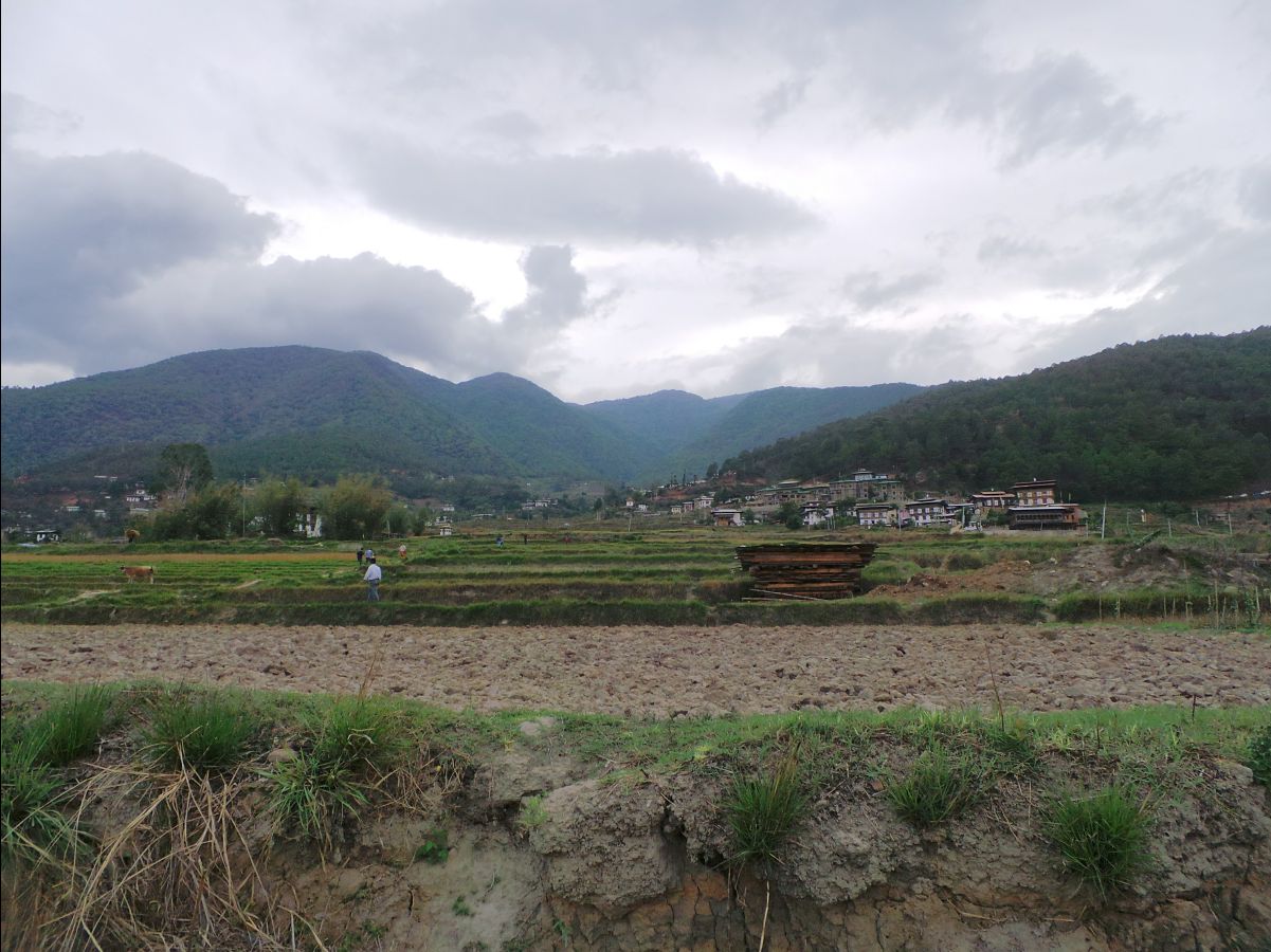 Chemi Lhakang Temple - on the way11